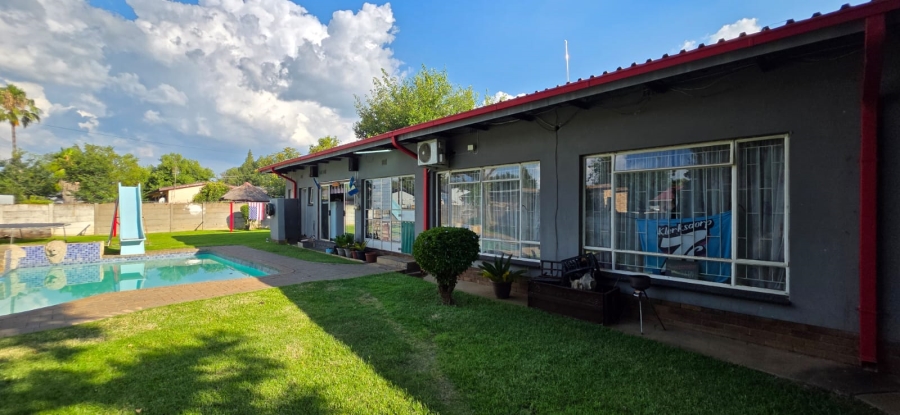 3 Bedroom Property for Sale in Declercqville North West